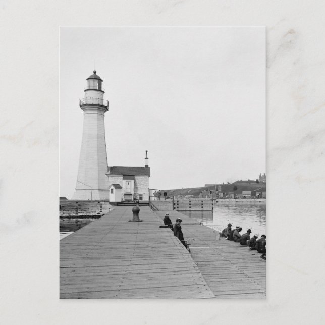 Oswego Harbour West Pierhead Lighthouse Postcard (Front)