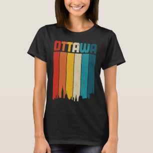Ottawa Quebec Skyline Vintage Retro Canada Canadia T-Shirt
