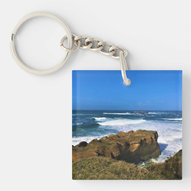 Otter Rock at Devil's Punchbowl State Park, Oregon Key Ring (Front)