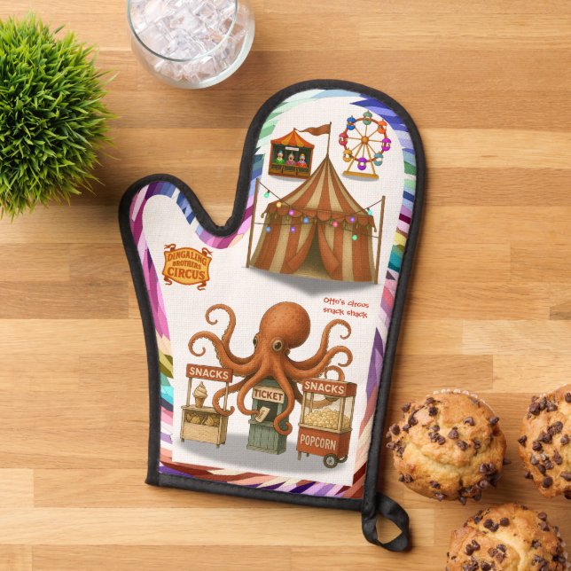 Otto’s circus snack shack oven mitt (Top down)