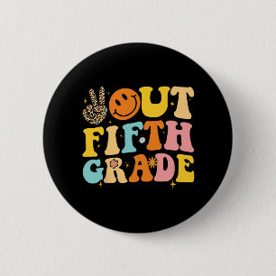 Out 5th Grade Retro Groovy Happy Last Day Of Schoo 6 Cm Round Badge
