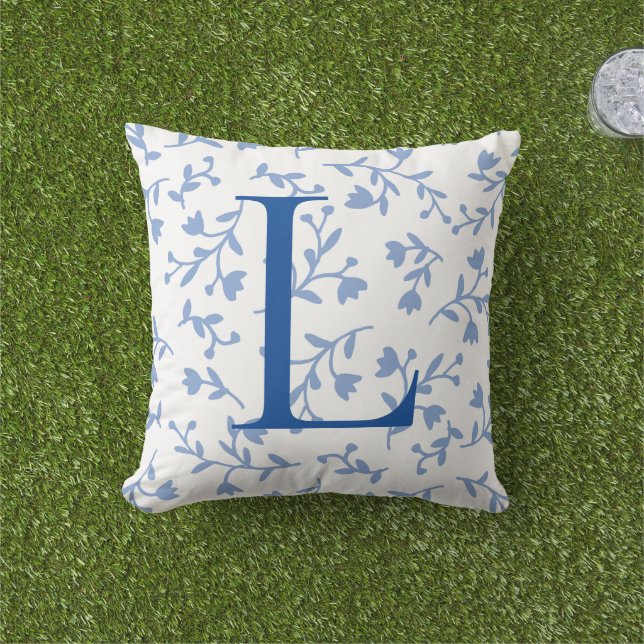 Outdoor blue floral throw pillow (Grass)