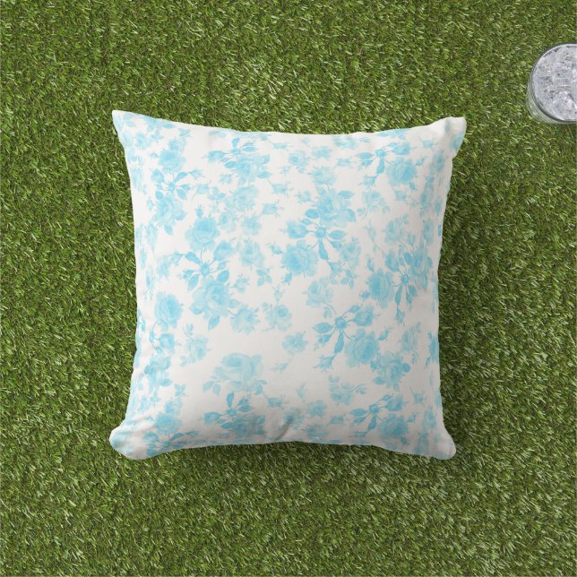 Outdoor Pillow Saint Colette June Roses capri blue (Grass)