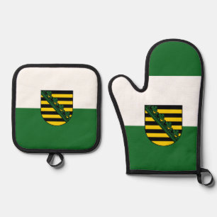Oven Mitt and Pot Holders Oven Mitt & Pot Holder Set