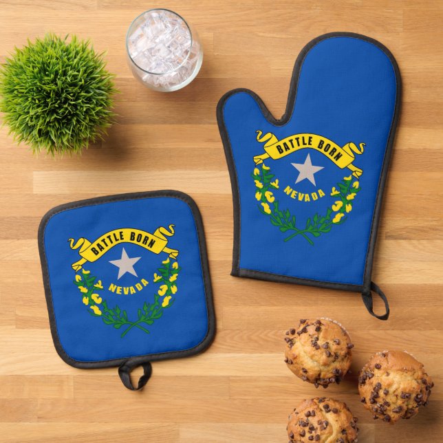 Oven Mitt, Pot Holders with flag of Nevada Oven Mitt & Pot Holder Set (Top Down)