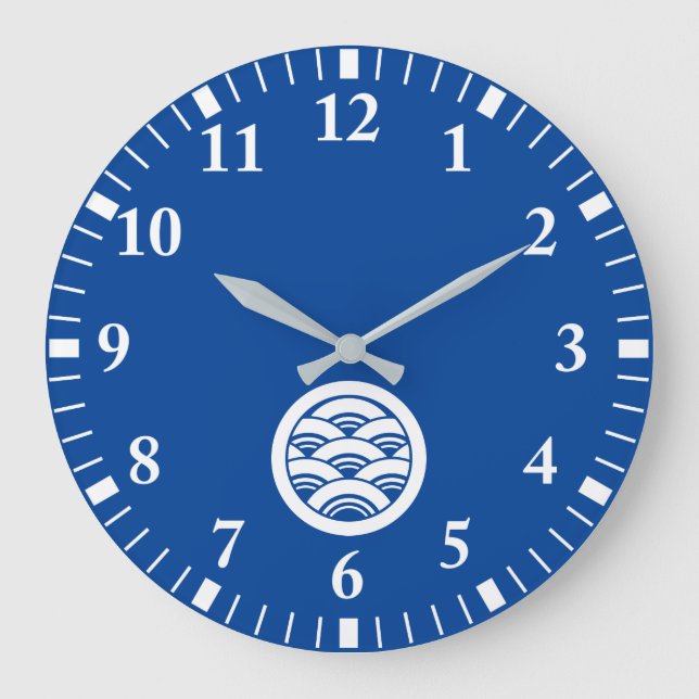 Overlapping waves in circle large clock (Front)