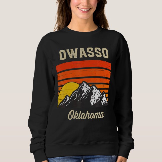 Owasso Oklahoma Retro City State Vintage Usa Sweatshirt (Front)