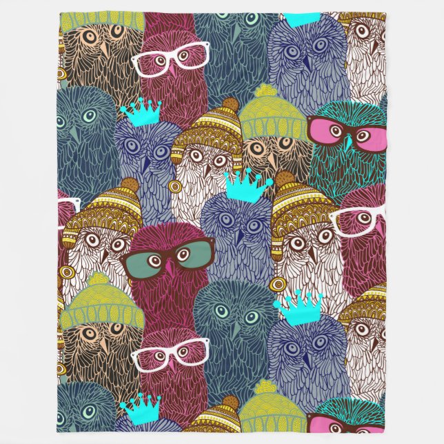 Owl in crown fleece blanket (Front)