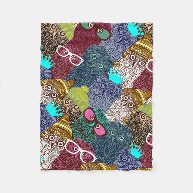 Owl in crown fleece blanket (Front)