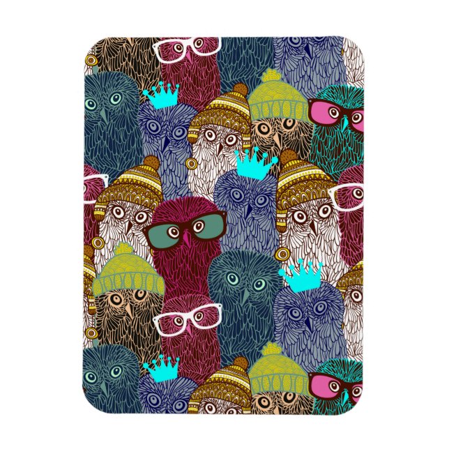 Owl in crown magnet (Vertical)