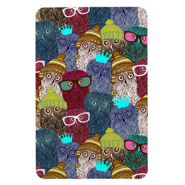 Owl in crown magnet (Vertical)
