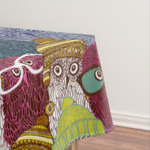 Owl in crown tablecloth