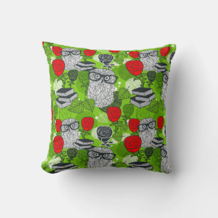 Owl in red roses cushion