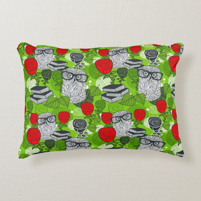 Owl in red roses decorative cushion (Front)