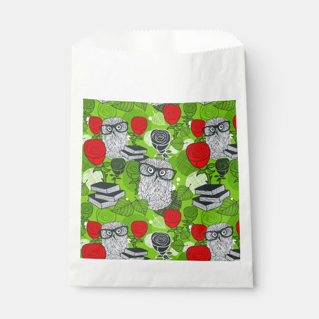 Owl in red roses favour bag (Front)