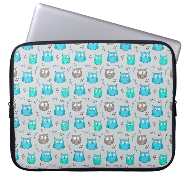 Owl pattern non repeating laptop sleeve (Front)