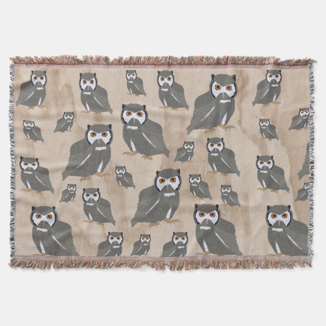 Owl Pattern & Rustic Wood   Throw Blanket (Front)