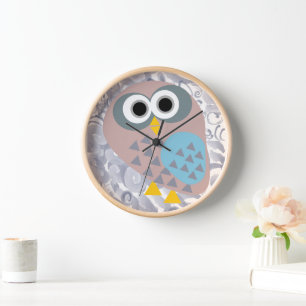 Owl with watercolor grey clock
