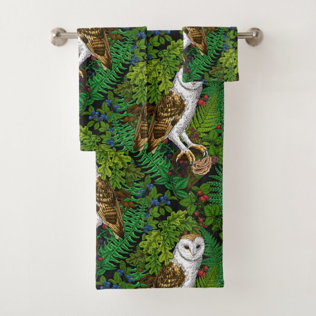 Owls, ferns, oak and berries bath towel set (Insitu)