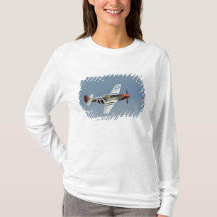 P-51D Mustang Fighter with D-Day markings flying T-Shirt