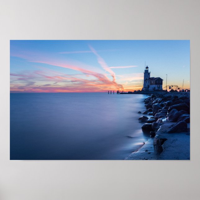 Paard van Marken lighthouse in a blue sunrise Poster (Front)