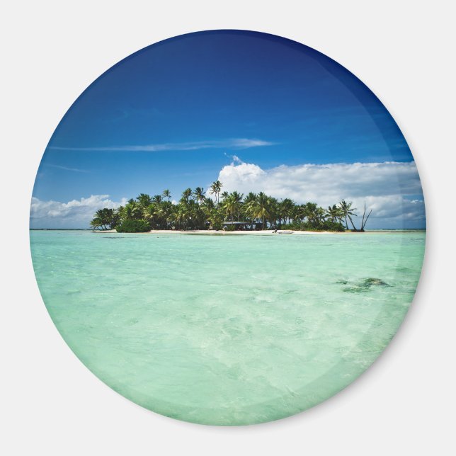 Pacific island with palm trees round magnet (Front)