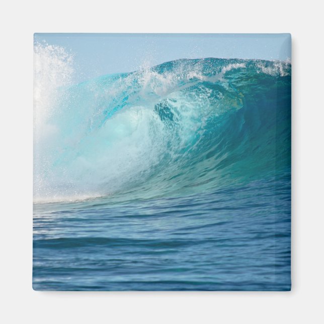 Pacific ocean big wave breaking magnet (Front)