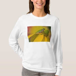 Pacific tree frog on flowers in our garden T-Shirt
