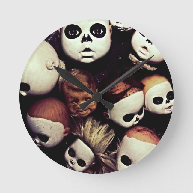 Painted baby doll heads round clock (Front)