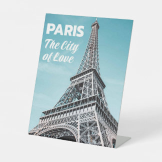 pairs the love city pedestal sign