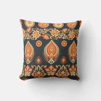 Paisley Floral: Oriental Ethnic Seamless Cushion