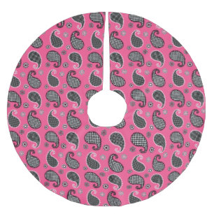 Paisley pattern, fuchsia pink, black and white brushed polyester tree skirt