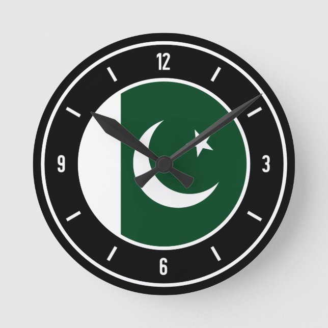 Pakistan Flag Elegant Round Clock (Front)