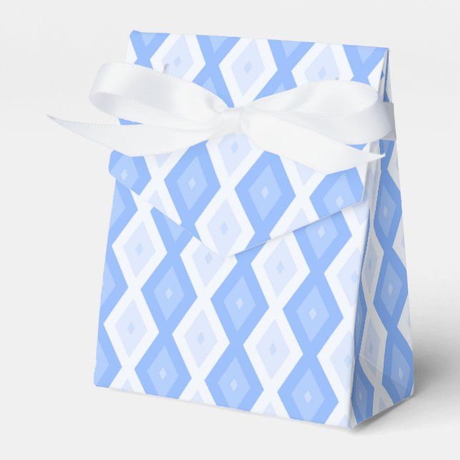 Pale blue diamond pattern favour box (Front Side)