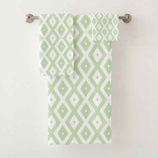 Pale green and white diamond pattern bath towel set (Insitu)