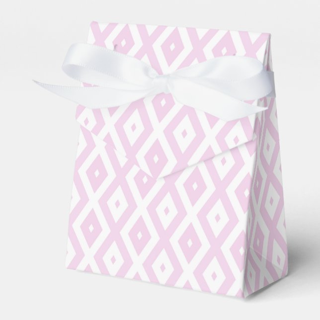 Pale pink and white diamond pattern favour box (Front Side)