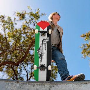 Palestine Flag and Map with Keffiyeg Pattern Skateboard