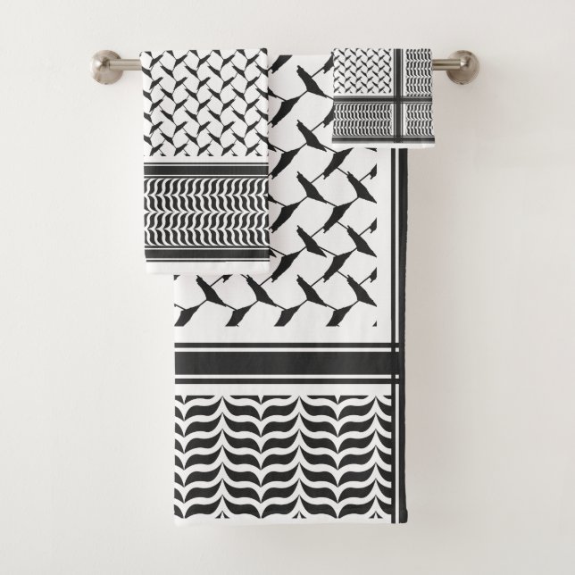 Palestinian Joranian kuffiya black and white Bath Towel Set (Insitu)