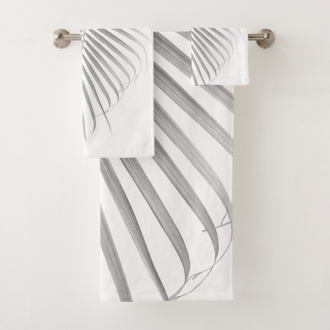 Palm Leaf Delicado #2 #tropical #wall #art Bath Towel Set (Insitu)