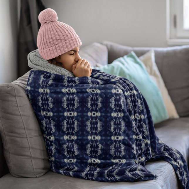 Palm Leaf in Delft Blue  Fleece Blanket (Creator Uploaded)
