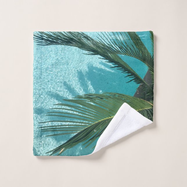 palm tree over the water wash cloth (Wash Cloth)