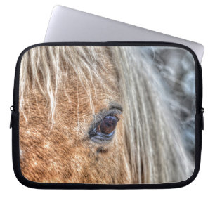 Palomino Paint Horse's Eye Animal-lover Photo Laptop Sleeve