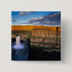 Palouse Falls in Washington 15 Cm Square Badge
