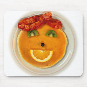 PANCAKE FACE DIETITIAN MOUSE PAD