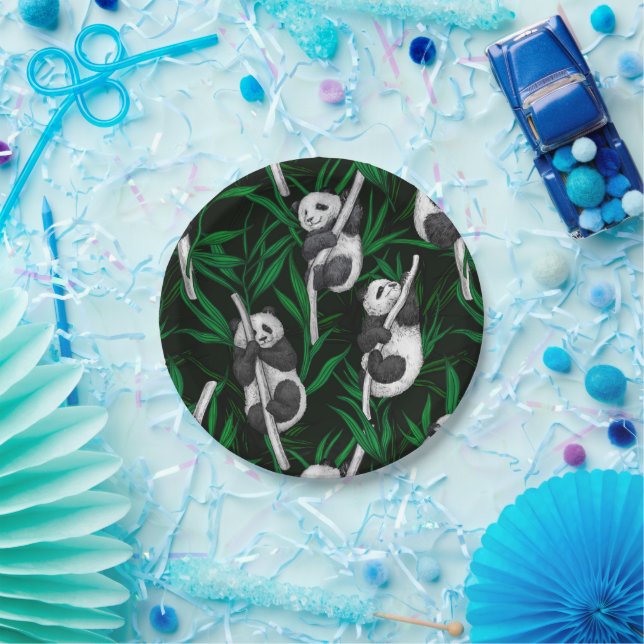 Panda cubs on dark green paper plate (Party)