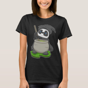 Panda Halloween Witch Magic potion T-Shirt