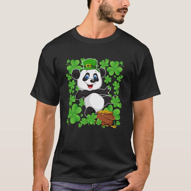 Panda Leprechaun Hat Shamrock Lucky St Patricks Da T-Shirt (Front)