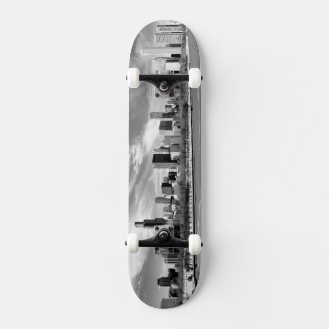 Panoramic view of Chicago skyline in winter Skateboard (Front)
