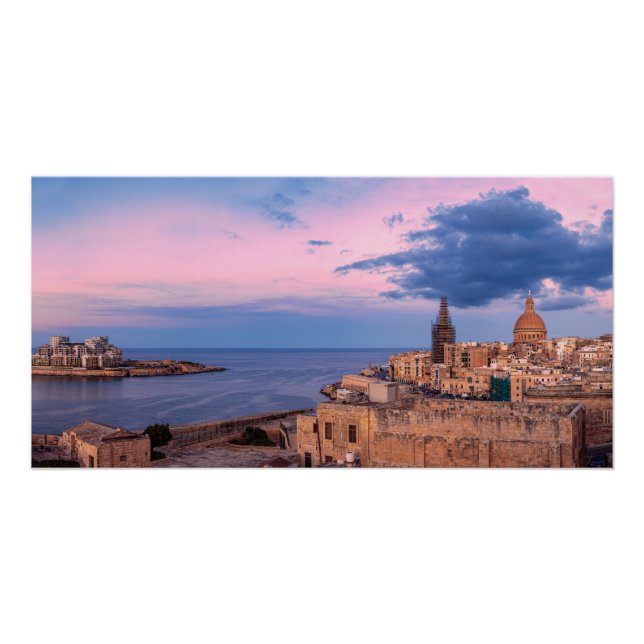 Panoramic view of sunset over Valletta Poster (Front)
