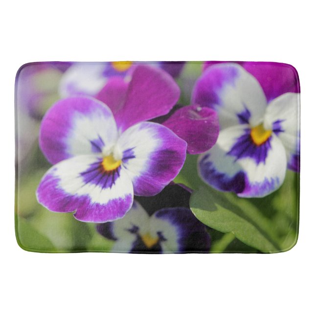Pansy bath mat (Front)